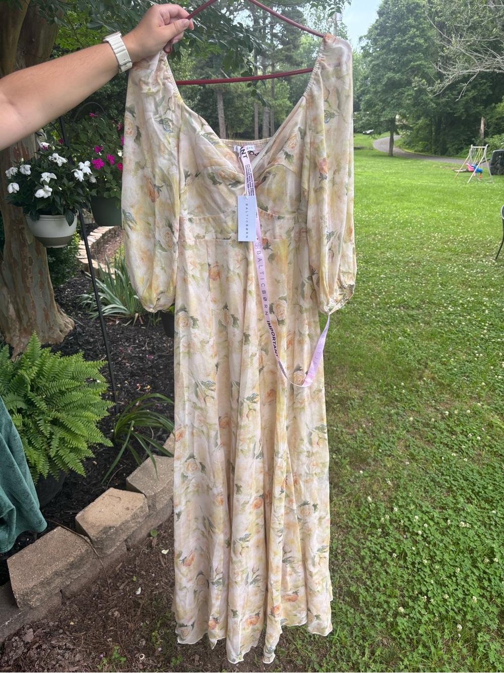 Floral Twist-Front Maxi Dress in Soft Cream
